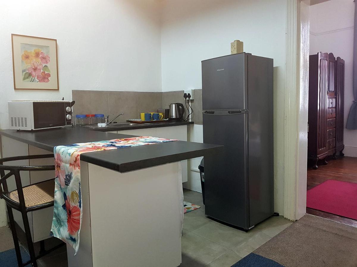 Kelkiewyn Guesthouse カレドン エクステリア 写真