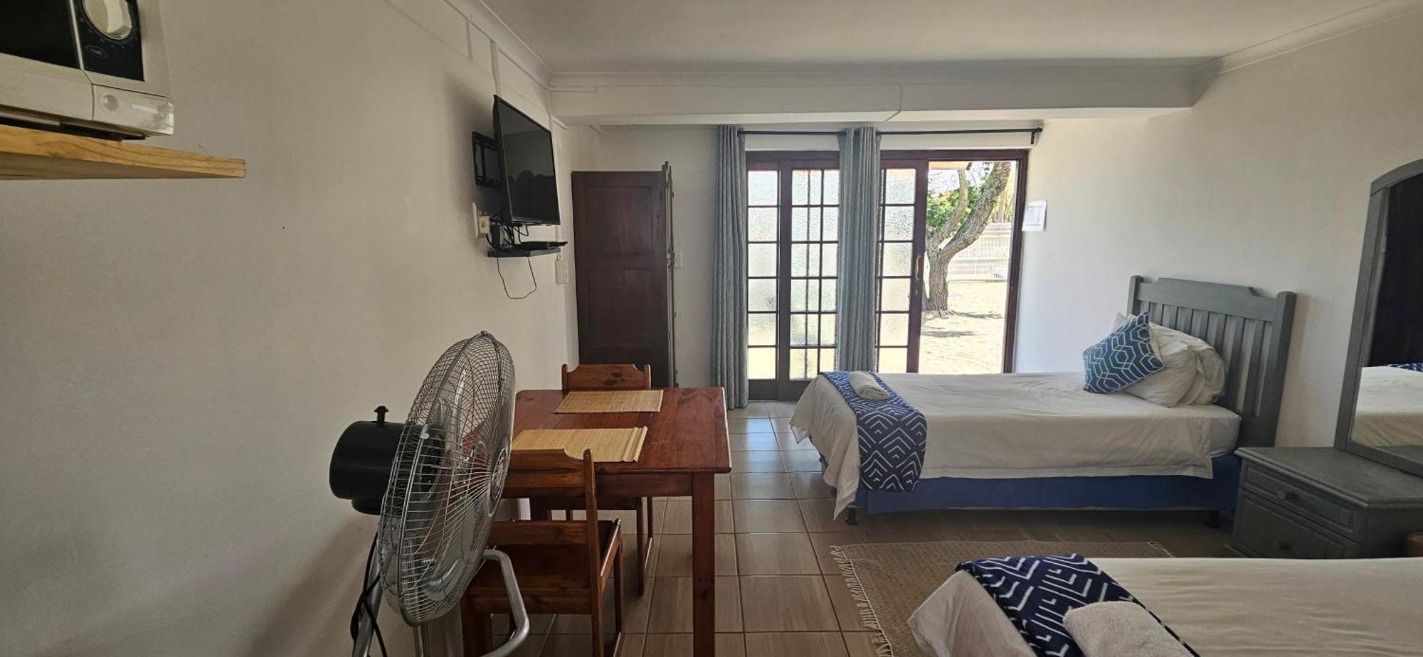Kelkiewyn Guesthouse カレドン エクステリア 写真
