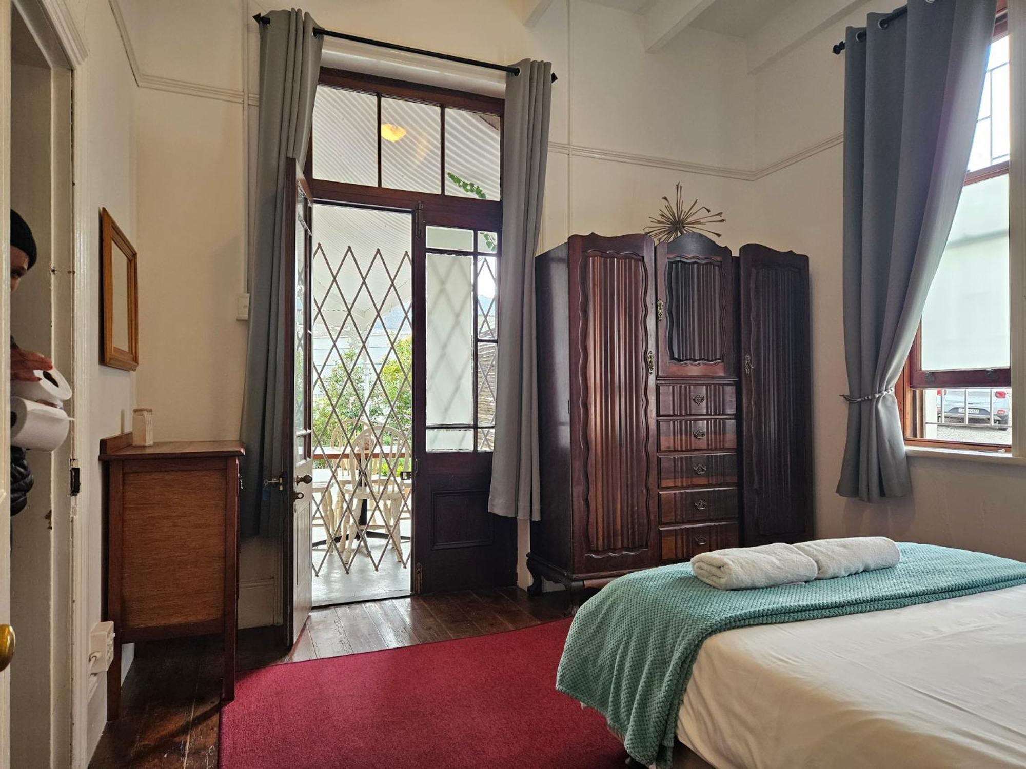 Kelkiewyn Guesthouse カレドン エクステリア 写真