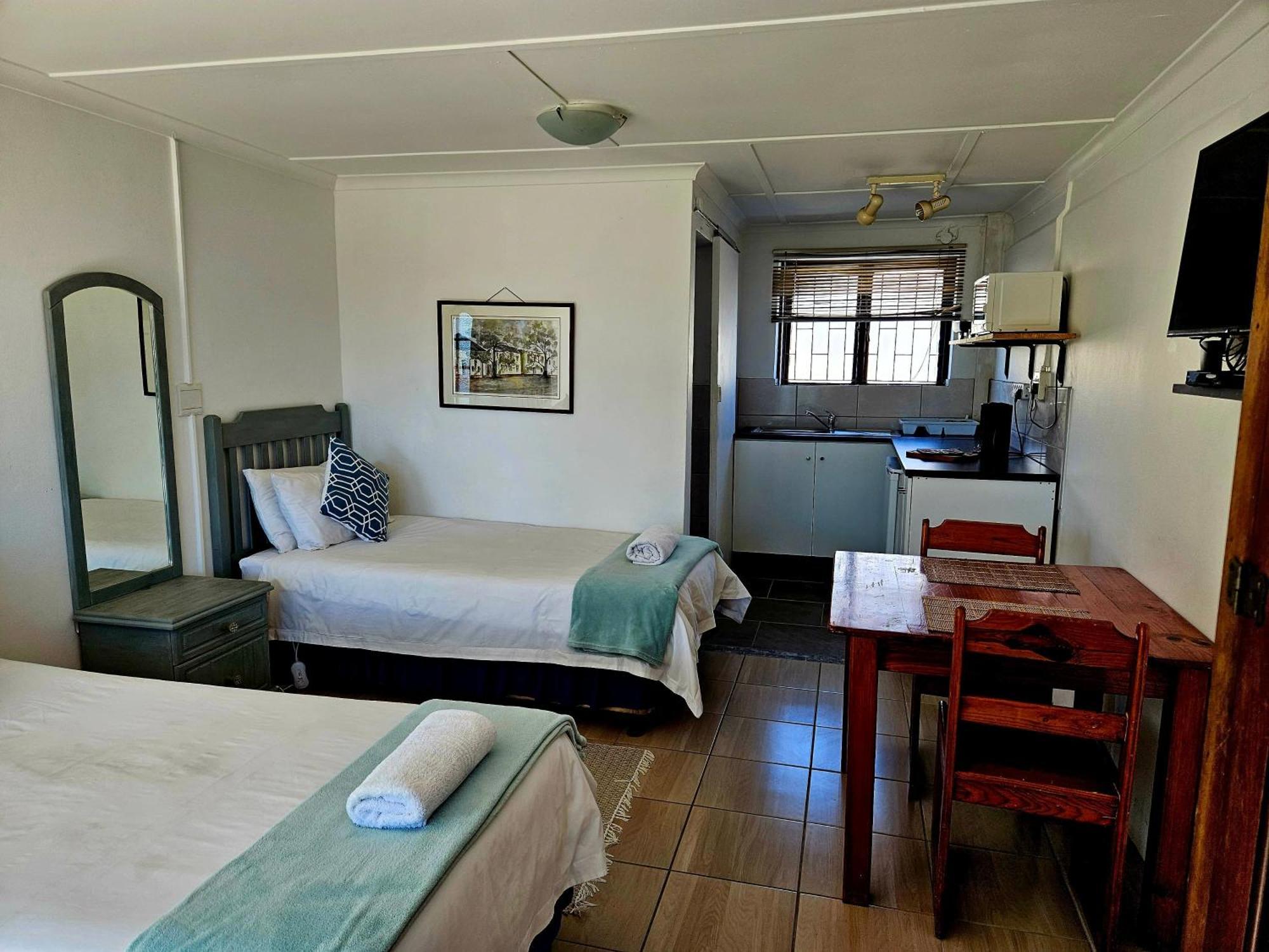 Kelkiewyn Guesthouse カレドン エクステリア 写真