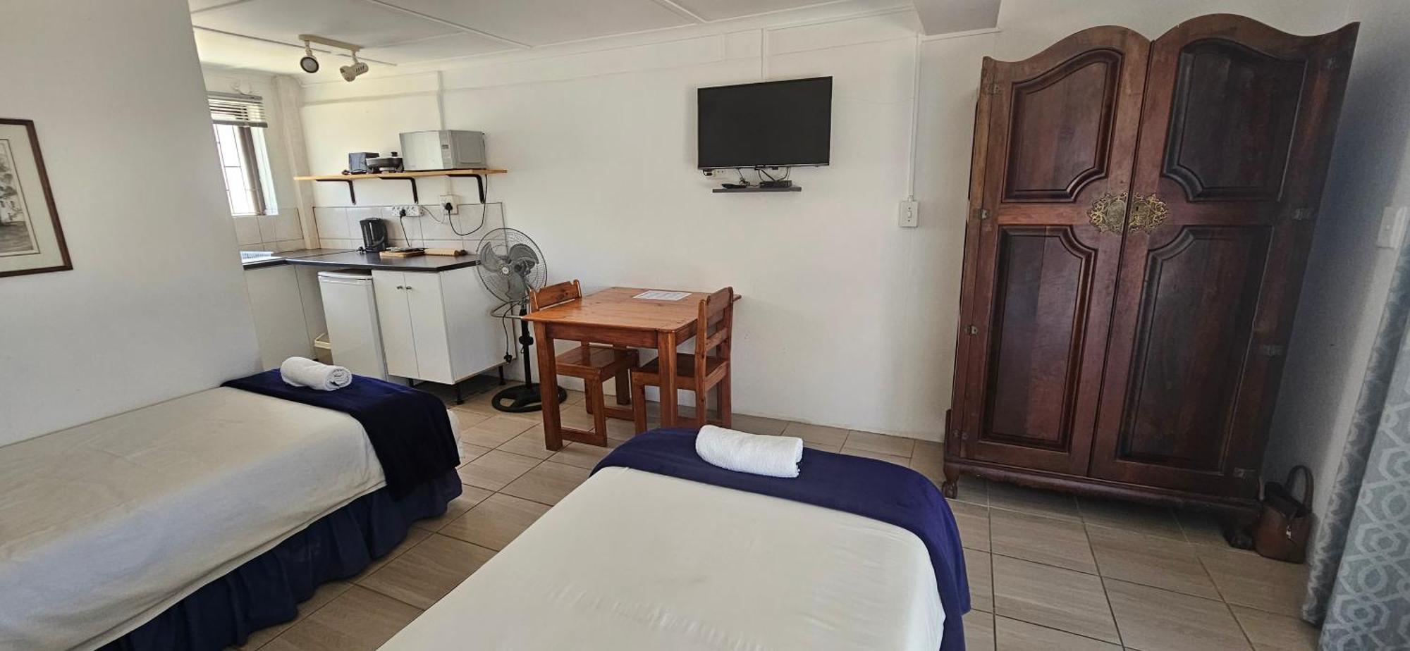 Kelkiewyn Guesthouse カレドン エクステリア 写真